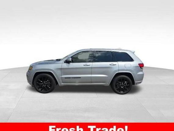 JEEP GRAND CHEROKEE 2018 1C4RJEAG0JC485365 image